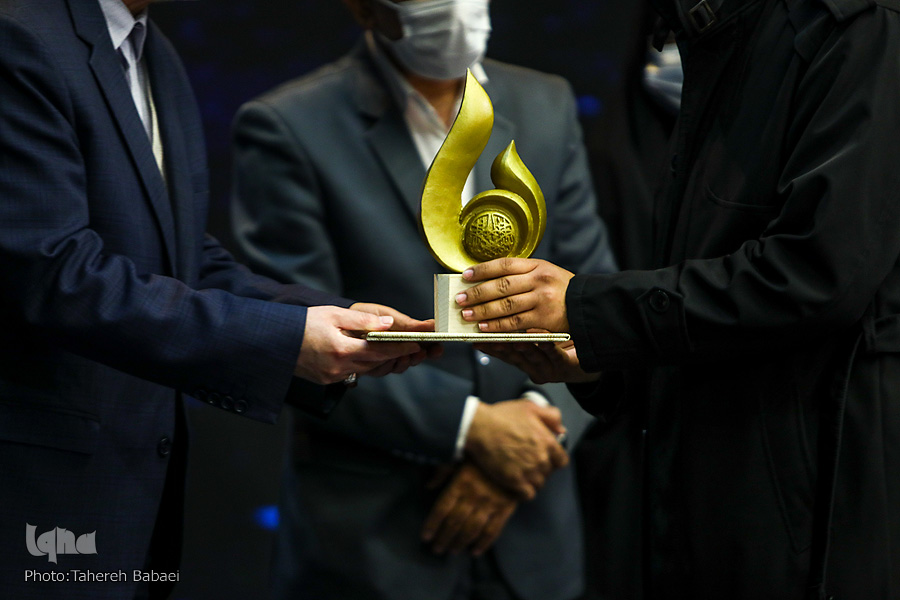 ارسالی ////// تحریم و سانسور مانع رسیدن دنیا به سرمنزل هنر قرآنی ارسالی ////// تحریم و سانسور مانع رسیدن دنیا به سرمنزل هنر قرآنی