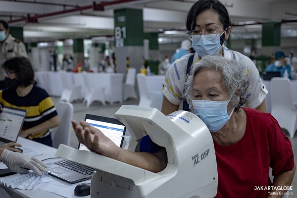 رهبران مذهبی اندونزی واکسن کرونا دریافت کردند+ تصاویر / آماده