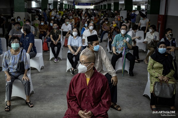 رهبران مذهبی اندونزی واکسن کرونا دریافت کردند+ تصاویر / آماده