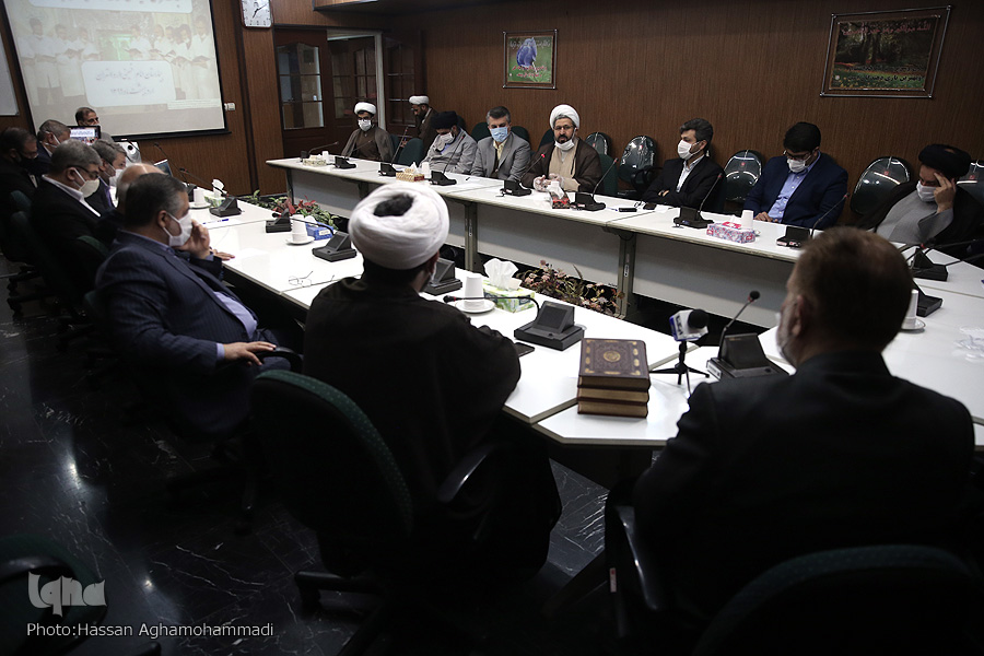 ادای احترام جامعه قرآنی به کادر درمان ادای احترام جامعه قرآنی به مدافعان سلامت کشور / پیشنهاد تشکیل «کانون قرآنیان» در وضعیت بحرانی