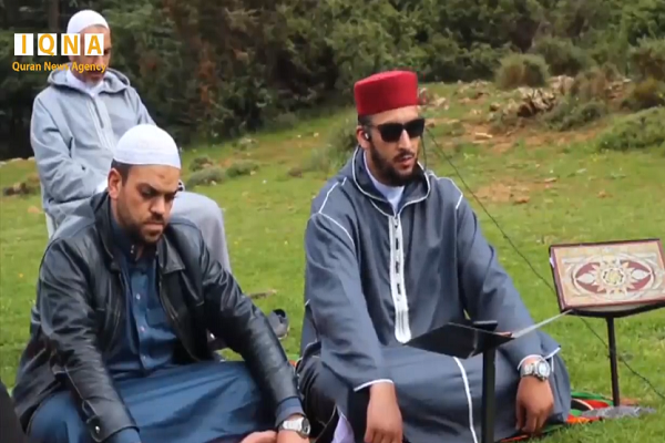 فیلم | آیه روزه با صدای قاری مطرح الجزایری