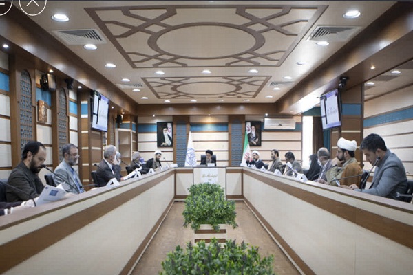 نگاهی چالشها و فرصتهای پیشروی فعالیت قرآنی در ایام کرونا نگاهی چالشها و فرصتهای پیشروی فعالیت قرآنی در ایام کرونا