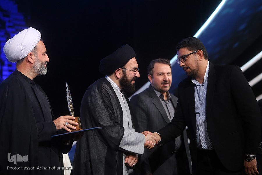 نصرالله بریچی، برترین دعاخوان کشور در سال ۱۳۹۵ نصرالله بریجی، برترین دعاخوان کشور در سال ۱۳۹۵