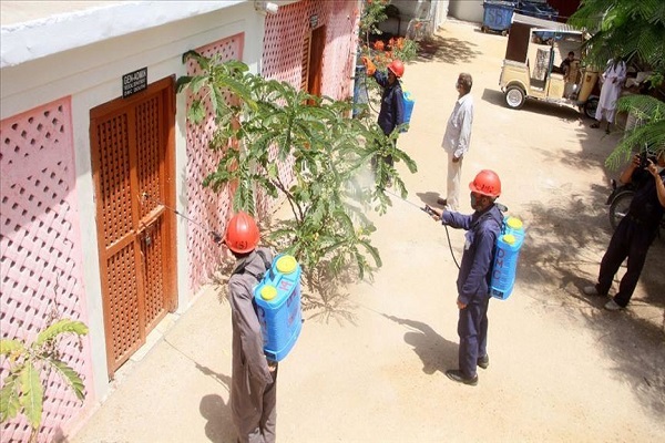 از رشد آمار قربانیان کرونا در جهان تا قرنطینه 500 کارمند ریاست جمهوری هند از رشد آمار قربانیان کرونا در جهان تا قرنطینه 500 کارمند ریاست جمهوری هند