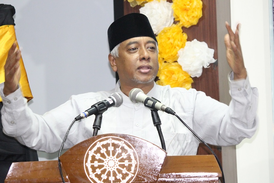 اسلامهراسی زائیده جهل و خوانش سطحی نص قرآن است اسلامهراسی زائیده جهل و خوانش سطحی نص قرآن است