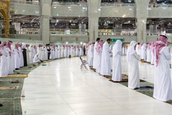 نماز شب قدر در حرم مکی+عکس نماز شب قدر در حرم مکی+عکس