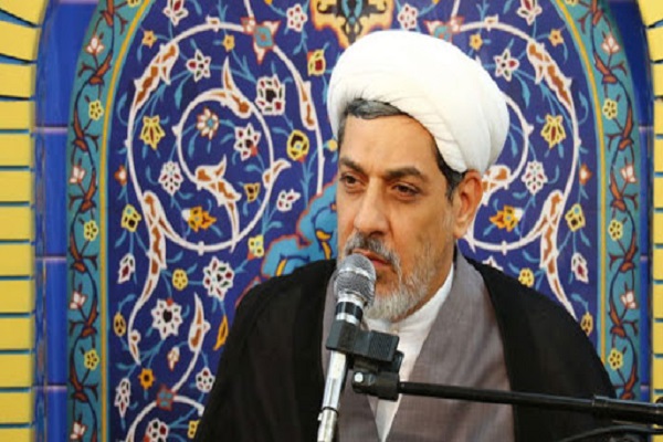 اثرگذاری فضای مجازی به خاطر ضعف دینداری برخی افراد است / انسان موحد کنترل زبان دارد