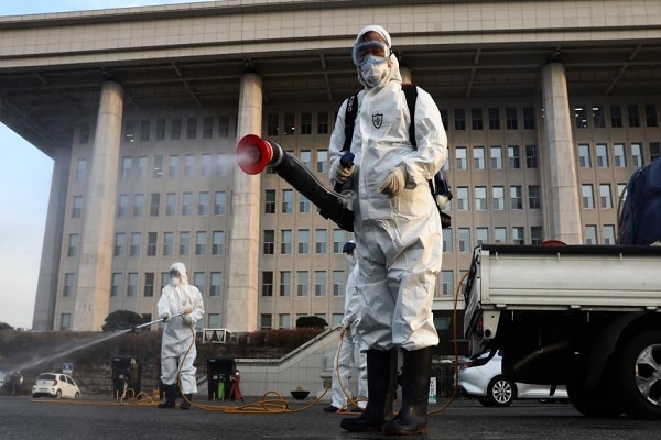 از بازگشت به کار نخستوزیر انگلیس تا افزایش دوباره مبتلایان چین از بازگشت به کار نخستوزیر انگلیس تا افزایش دوباره مبتلایان چین