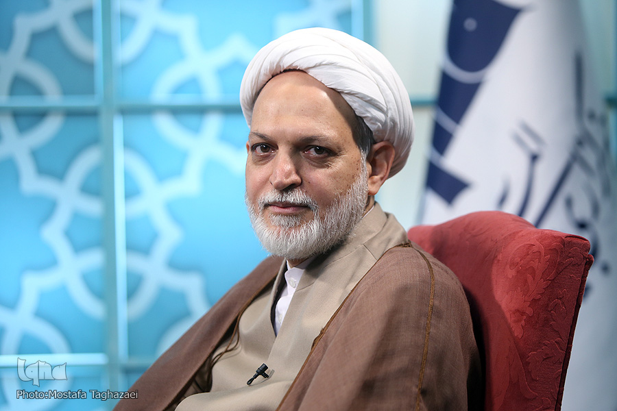 امام خمینی جلوهگاه بسیاری از صفات عبادالرحمان و متقین در قرآن است امام خمینی جلوهگاه بسیاری از صفات عبادالرحمان و متقین در قرآن است