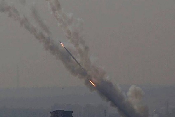 قدس در جهان؛ از راهپیمایی خودرویی در دمشق تا لگدمال کردن پرچم اسرائیل در بغداد قدس در جهان؛ از راهپیمایی خودرویی در دمشق تا لگدمال کردن پرچم اسرائیل در بغداد