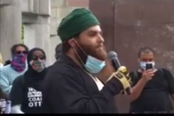 &laquo;نمی&zwnj;توانم نفس بکشم&raquo; قرن&zwnj;ها پیش بر زبان بلال جاری شد