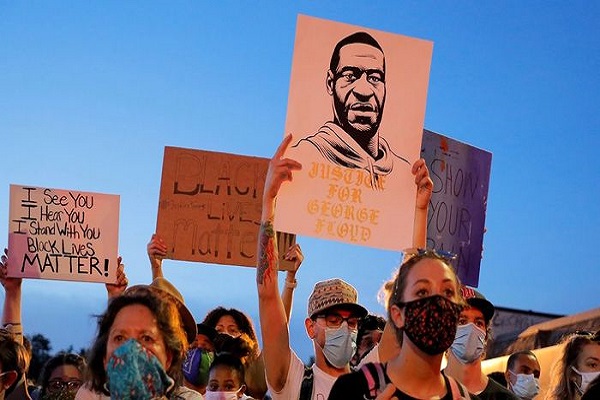 مدنیت آمریکا مرهون اعتراضات سیاهپوستان است/ ضرورت بازگشت به دین دعوتکننده به مساوات مدنیت آمریکا مرهون اعتراضات سیاهپوستان است/ ضرورت بازگشت به دین دعوتکننده به مساوات