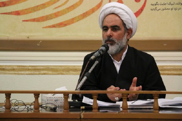 حجتالاسلام والمسلمین حسین علویمهر قرآنپژوه و عضو هیئت علمی جامعةالمصطفی(ص) حجتالاسلام والمسلمین حسین علویمهر قرآنپژوه و عضو هیئت علمی جامعةالمصطفی(ص)