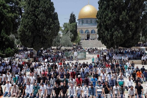 مشاركت 20 هزار نمازگزار فلسطینی در نماز جمعه مسجد الاقصی