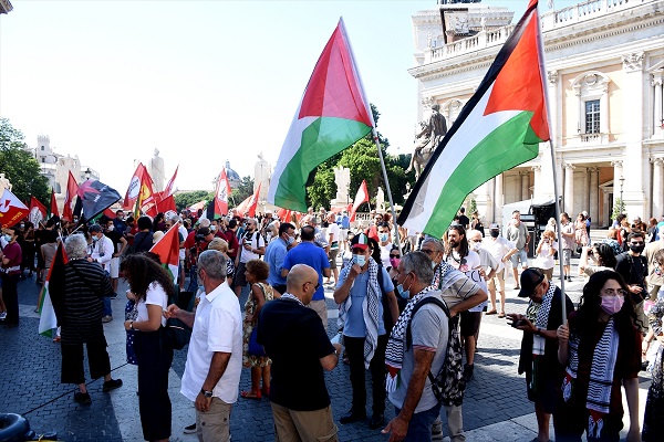 اعتراض شهروندان 16 شهر ایتالیا به طرح صهیونیستی الحاق اعتراض شهروندان 16 شهر ایتالیا به طرح صهیونیستی الحاق