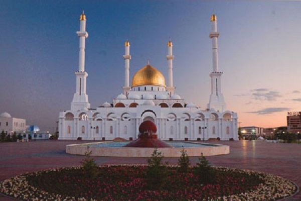 نگاهی به سابقه فعالیت 30 ساله اداره مسلمانان قزاقستان نگاهی به سابقه فعالیت 30 ساله اداره مسلمانان قزاقستان