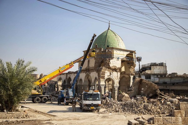 ادامه کار بازسازی مسجد جامع تاریخی موصل + عکس