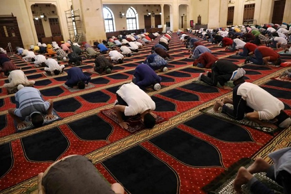 جلوه&zwnj;هایی از برپایی نماز عید قربان در جهان