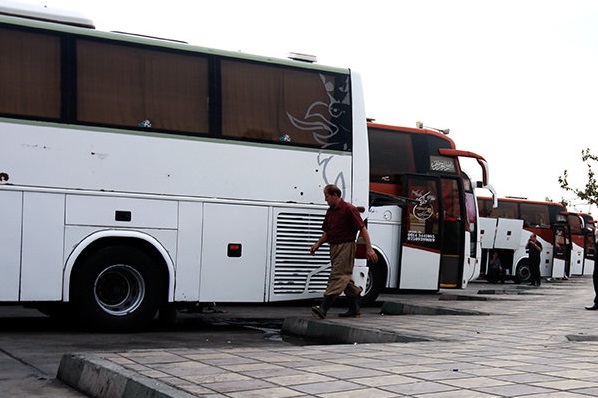 جادهها، مسیرهای مواصلاتی انتقال کووید 19/ نه رانندهها ماسک میزنند نه مسافران
