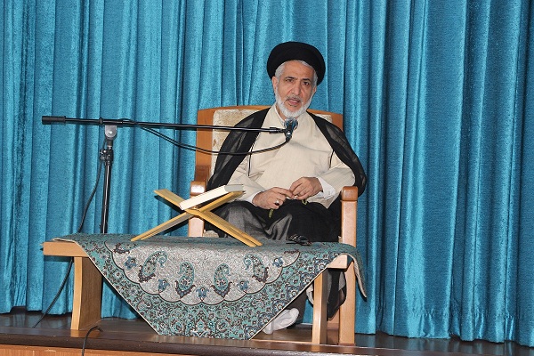 ارسالی//خطبه ۳۶ نهج البلاغه به بی مهریهای قریش تأکید دارد/طرد خلافت توسط حضرت علی یکی از بزرگترین شبهات عرصه امامت است