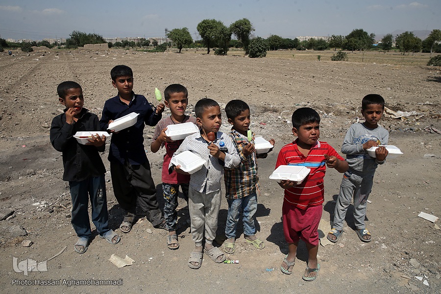 یادی از حاشیه نشینان در عید ولایت