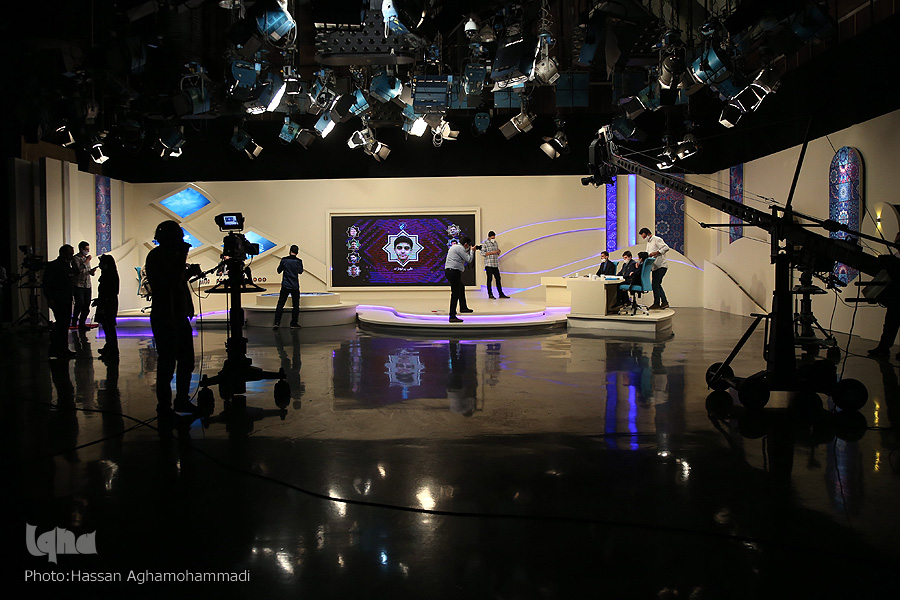 لحظاتی با نخستین مسابقه قرآنی شبکه یک سیما / نوجوانهایی که شانس دیده شدن پیدا کردهاند مسابقه ترنم