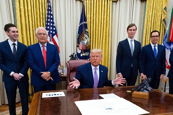 عادی سازی روابط با رژیم صهیونیستی: پاس گلی برای رهبران سردرگم عادی سازی روابط با رژیم صهیونیستی: پاس گلی برای رهبران سردرگم