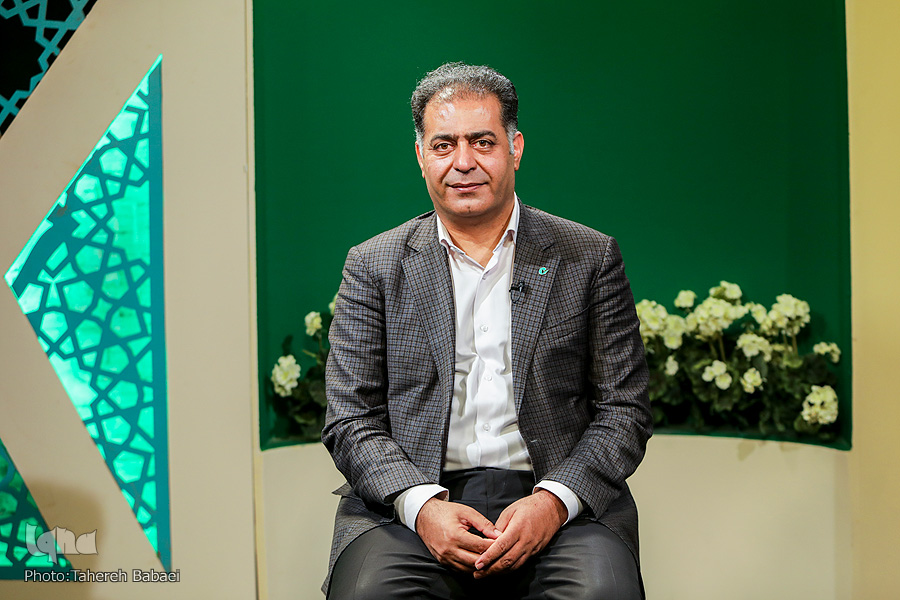 مرتضی اکبری مدیرعامل بانک قرض الحسنه مهر ایران