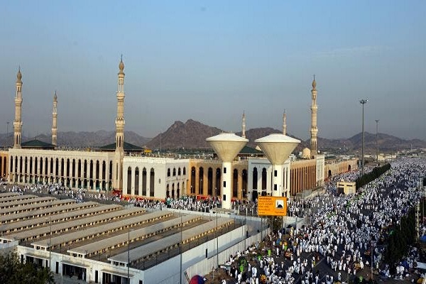 مسجد &laquo;نمره&raquo; در عرفات آماده پذیرش زائران خانه خدا شد