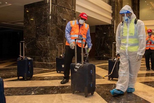 حج 1441 در سایه کرونا با دستبند هوشمند و سنگ&zwnj;ریزه&zwnj;های ضدعفونی شده