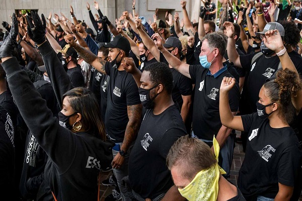 از بازداشت 22 نفر در پورتلند تا حمایت آمریکاییها از اعتراضات از بازداشت 22 نفر در پورتلند تا حمایت آمریکاییها از اعتراضات