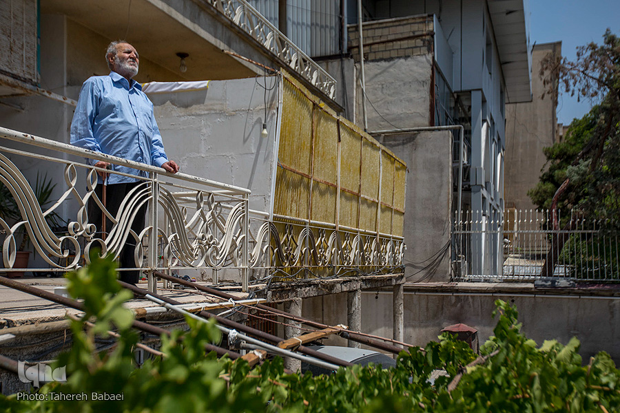 بهادر کاووسیفر، مؤذن بهادر کاووسیفر، مؤذن