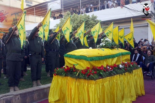 برگزاری مراسم تشییع مدافع حرم لبنانی چهار سال پس از شهادت + عکس
