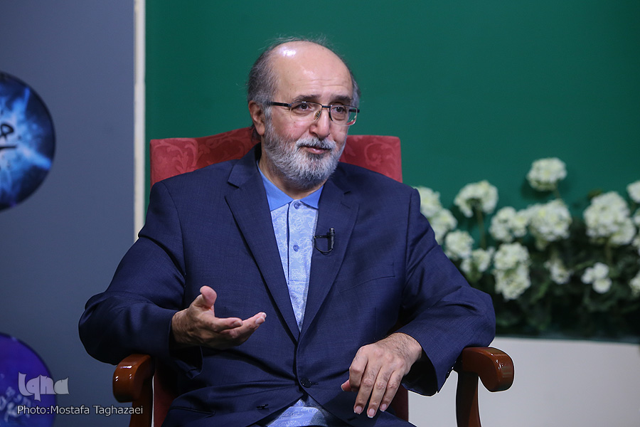 حیدر مستخدمین حسینی