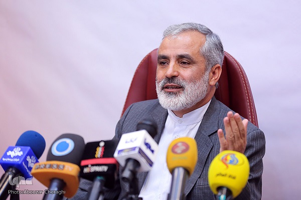 نصرت&zwnj;الله لطفی