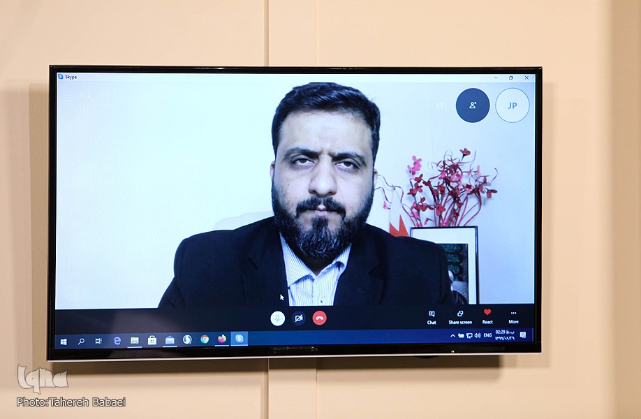 امت اسلام اراده استکبار و عمال سازشگر آن را در هم میشکند امت اسلام اراده استکبار و عمال سازشگر آن را در هم میشکند