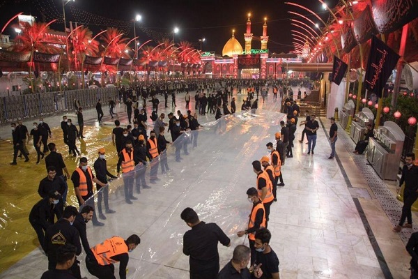 بین الحرمین در شب عاشورای حسینی (ع) سرخ&zwnj;پوش شد