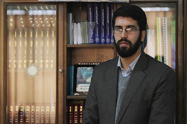 حسین همتی معاون مرکز قرآن و عترت وزارت بهداشت حسین همتی معاون مرکز قرآن و عترت وزارت بهداشت