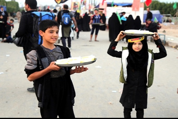 دلتنگی معصومانه کودک عراقی برای زوار ایرانی اربعین حسینی + ویدیو