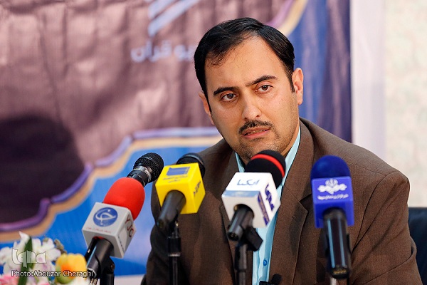 رد نشود///قدردانی پیشکسوتان و همکاران از مهندس خستگیناپذیر عرصه قرآن / «فتحیپور»؛ فعال قرآنی همه فن حریف رد نشود///قدردانی پیشکسوتان و همکاران از مهندس خستگیناپذیر عرصه قرآن / «فتحیپور»؛ فعال قرآنی همه فن حریف