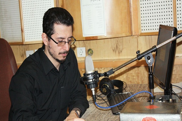 رد نشود///قدردانی پیشکسوتان و همکاران از مهندس خستگیناپذیر عرصه قرآن / «فتحیپور»؛ فعال قرآنی همه فن حریف رد نشود///قدردانی پیشکسوتان و همکاران از مهندس خستگیناپذیر عرصه قرآن / «فتحیپور»؛ فعال قرآنی همه فن حریف