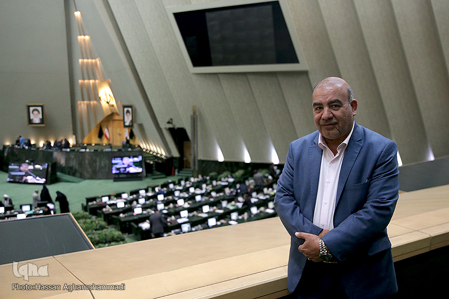 یحیی کمالی پور یحیی کمالی پور