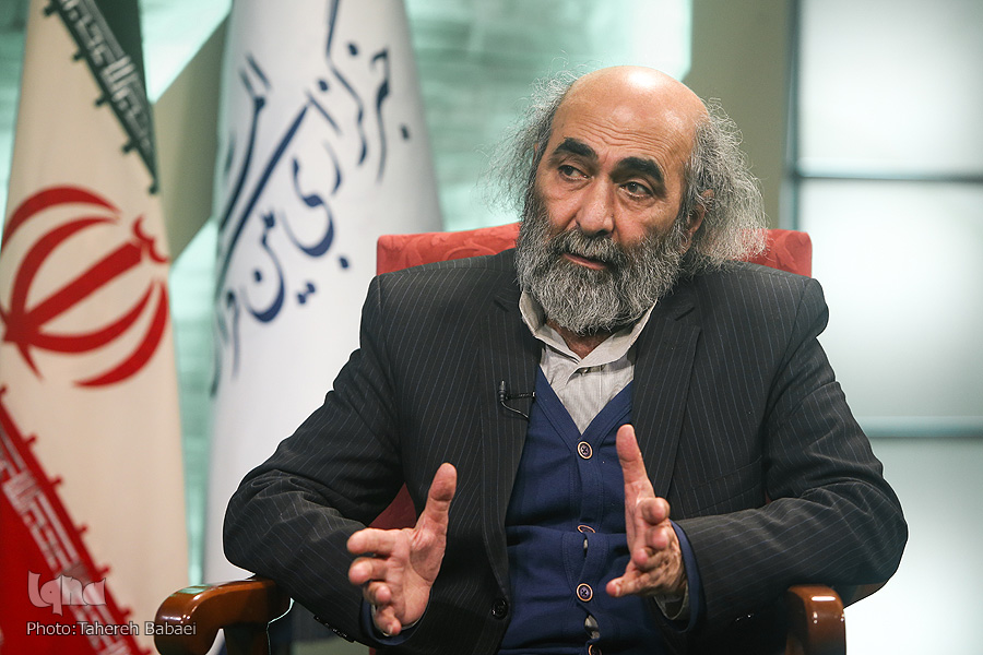 نصرالله حکمت، استاد دانشگاه علامه طباطبایی نصرالله حکمت، استاد دانشگاه علامه طباطبایی