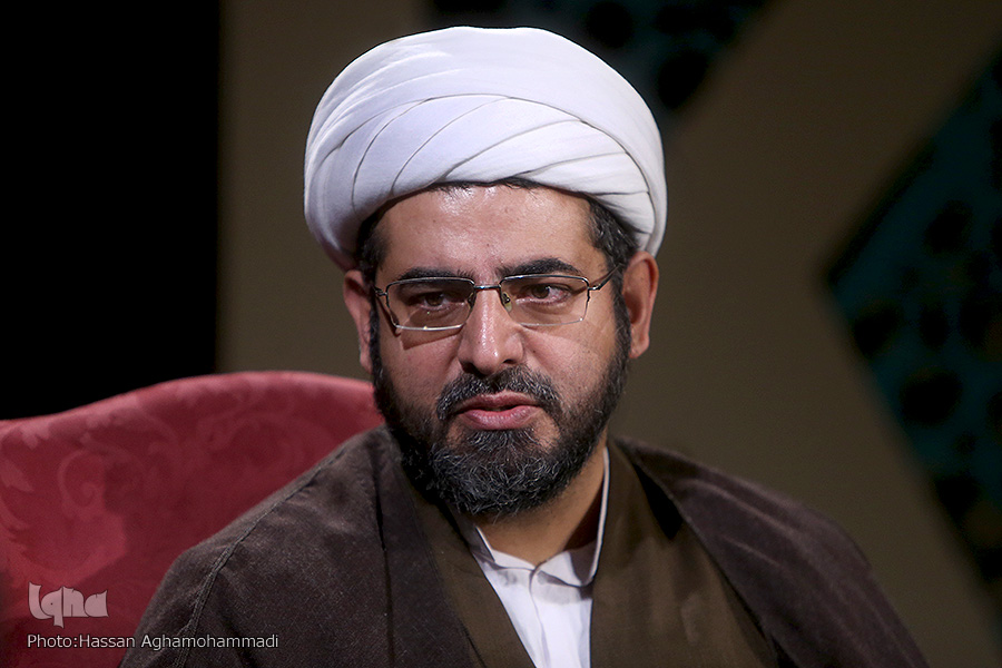 مهدی اخوان صباغ