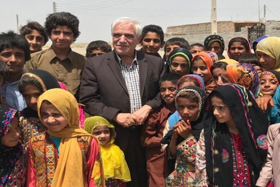 واقفی که نور امید را در دل تازه عروس و داماد&zwnj;ها روشن کرد