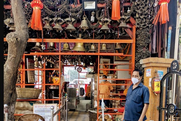 بازگشایی مساجد و عبادت&zwnj;گاه&zwnj;های بمبئی هند پس از هشت ماه تعطیلی + عکس