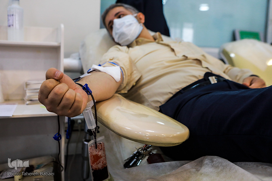 حضور نمادین گروه هم&zwnj;خوانی محمد رسول&zwnj;الله(ص) در سازمان انتقال خون