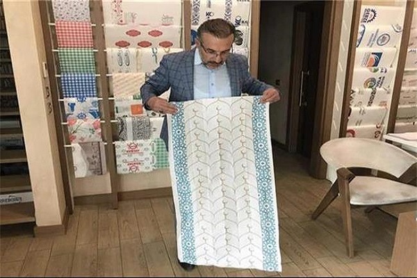 فیلم | کرونا و تجارت ترکیه با سجاده یکبار مصرف فیلم | کرونا و تجارت ترکیه با سجاده یکبار مصرف