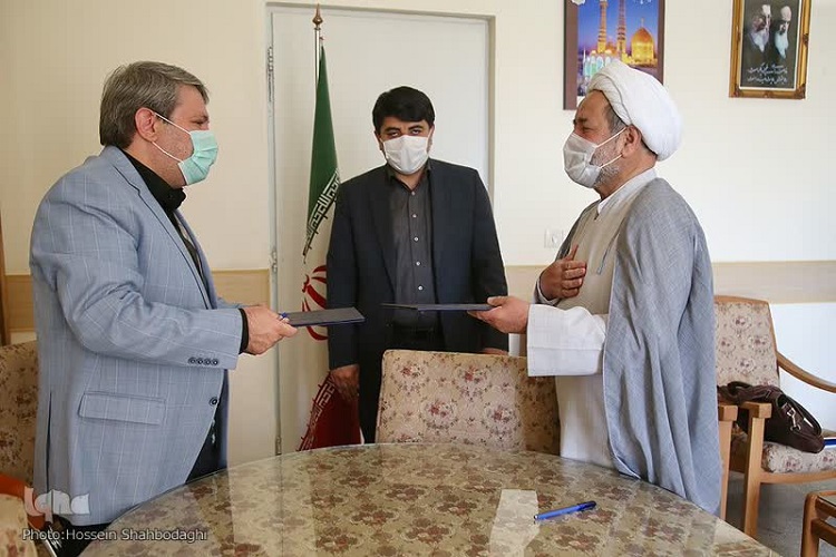 امضای تفاهم&zwnj;نامه همکاری سازمان فعالیت&zwnj;های قرآنی دانشگاهیان و جامعة المصطفی(ص)