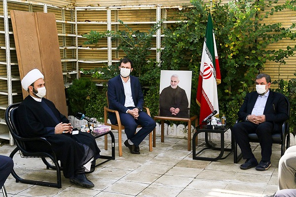 محسن رضایی: جبهه مقاومت در منطقه جایگزین آمریکا خواهد شد/الکعبی: آمریکا برای تجزیه عراق خیز برداشته است محسن رضایی: جبهه مقاومت در منطقه جایگزین آمریکا خواهد شد/الکعبی: آمریکا برای تجزیه عراق خیز برداشته است